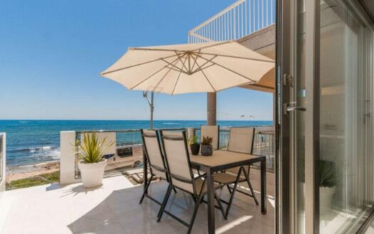 Large Modern First Line Townhouse, South Torrevieja