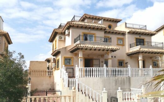 Sold, La Zenia, 3 bedroom semi in gated community.