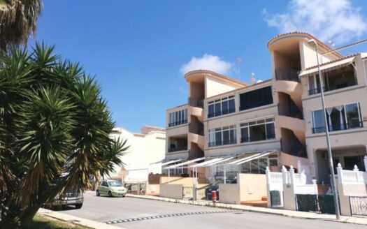 South facing 2 bedroom apartment in Los Altos, Orihuela Costa