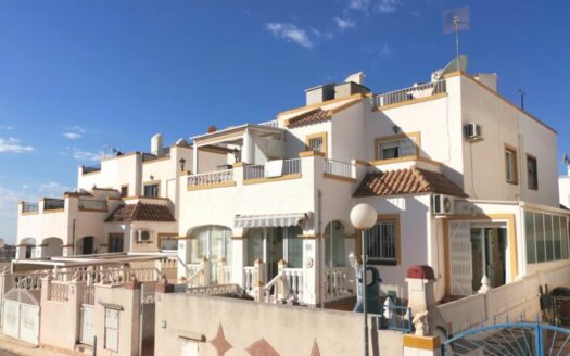 Large 3 bedroom quad villa with community pool in La Florida, Orihuela Costa