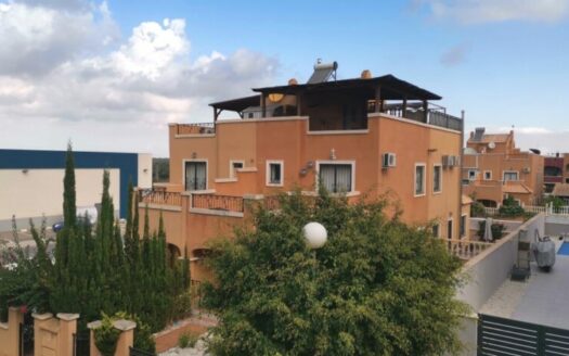 South Facing 3 bedroom 2 bath quad Villa in Dream Hills 2, Los Altos