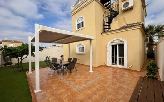 4 Bedroom Detached Villa, Aguas Nuevas, Torrevieja